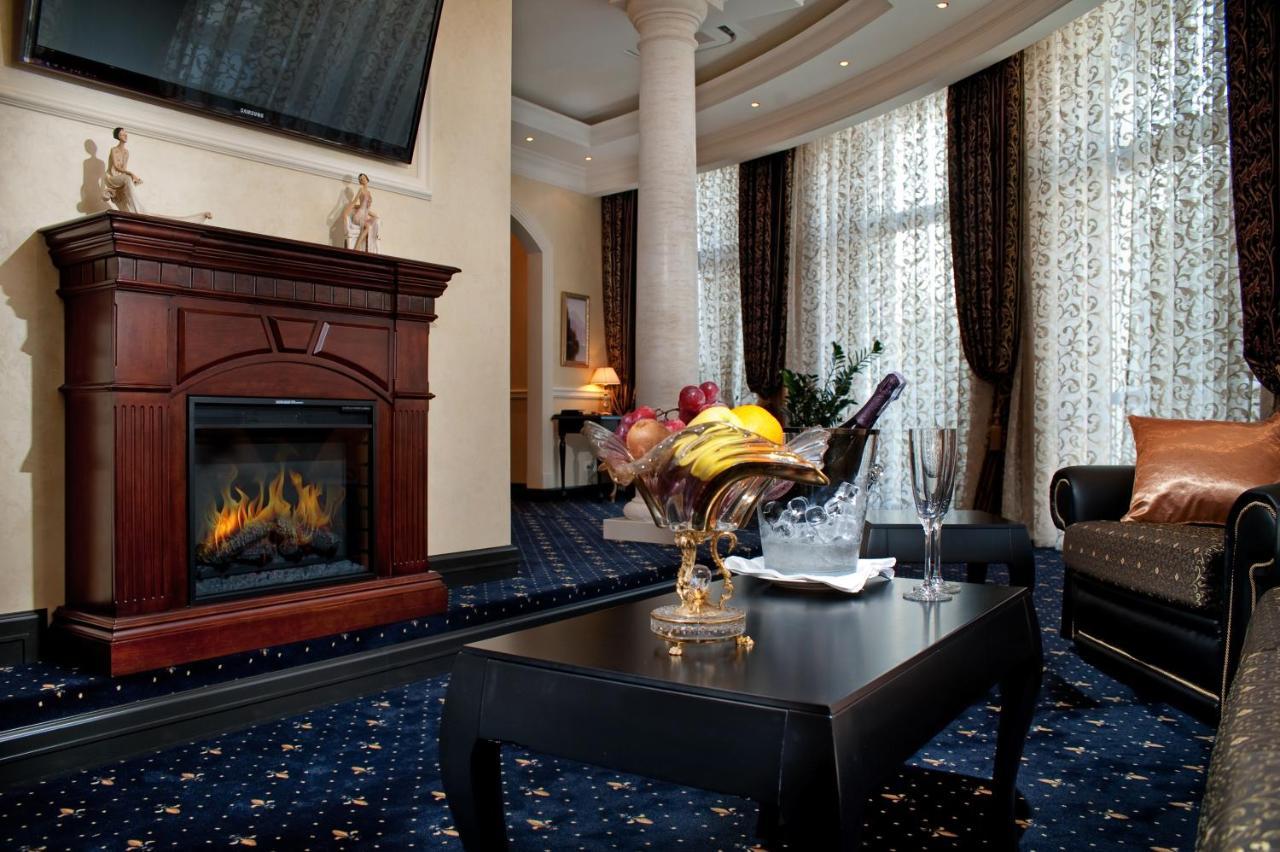 Le Premier - Maestro Hotel Odessa