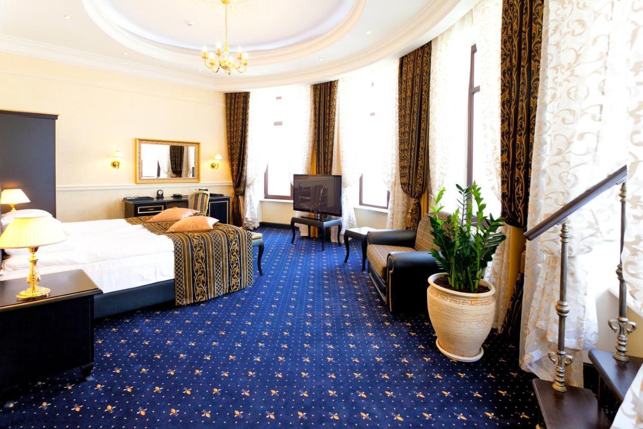 Hotel Le Premier - Maestro